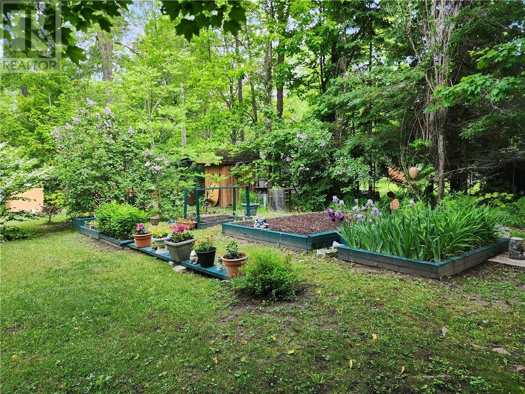 311 #17 Crosshill Rd., M'chigeeng, Ontario  P0P 1G0 - Photo 8 - 2123012