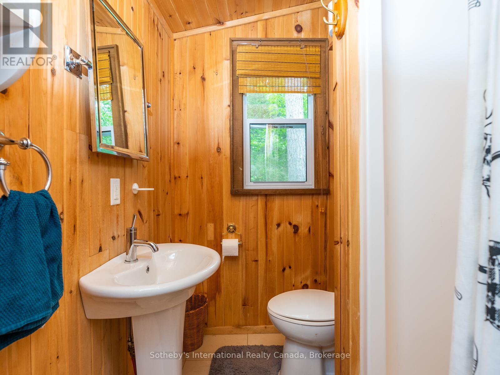 1040 Kahshe Lake, Gravenhurst, Ontario  P0E 1G0 - Photo 16 - X12246033