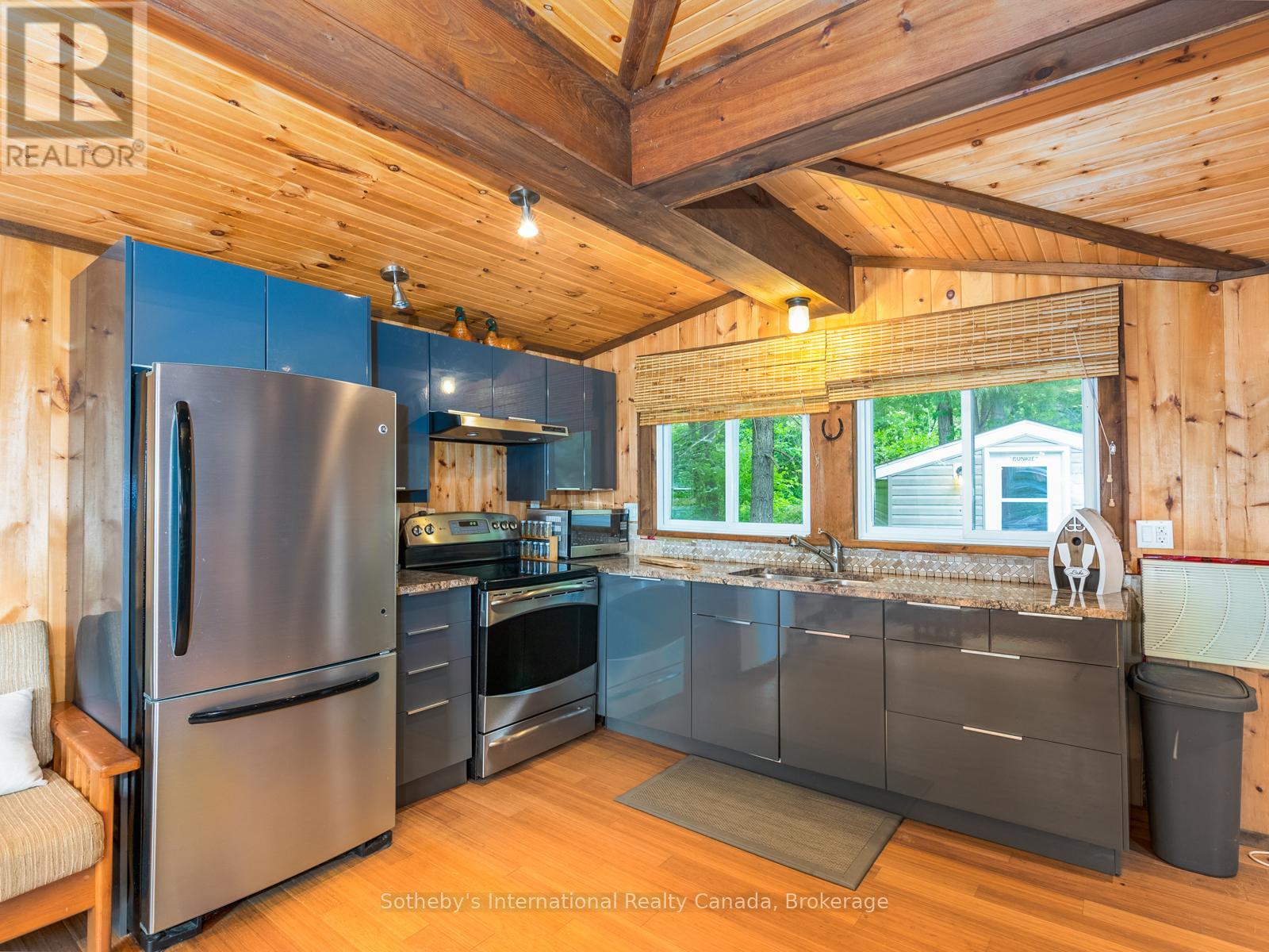1040 Kahshe Lake, Gravenhurst, Ontario  P0E 1G0 - Photo 10 - X12246033