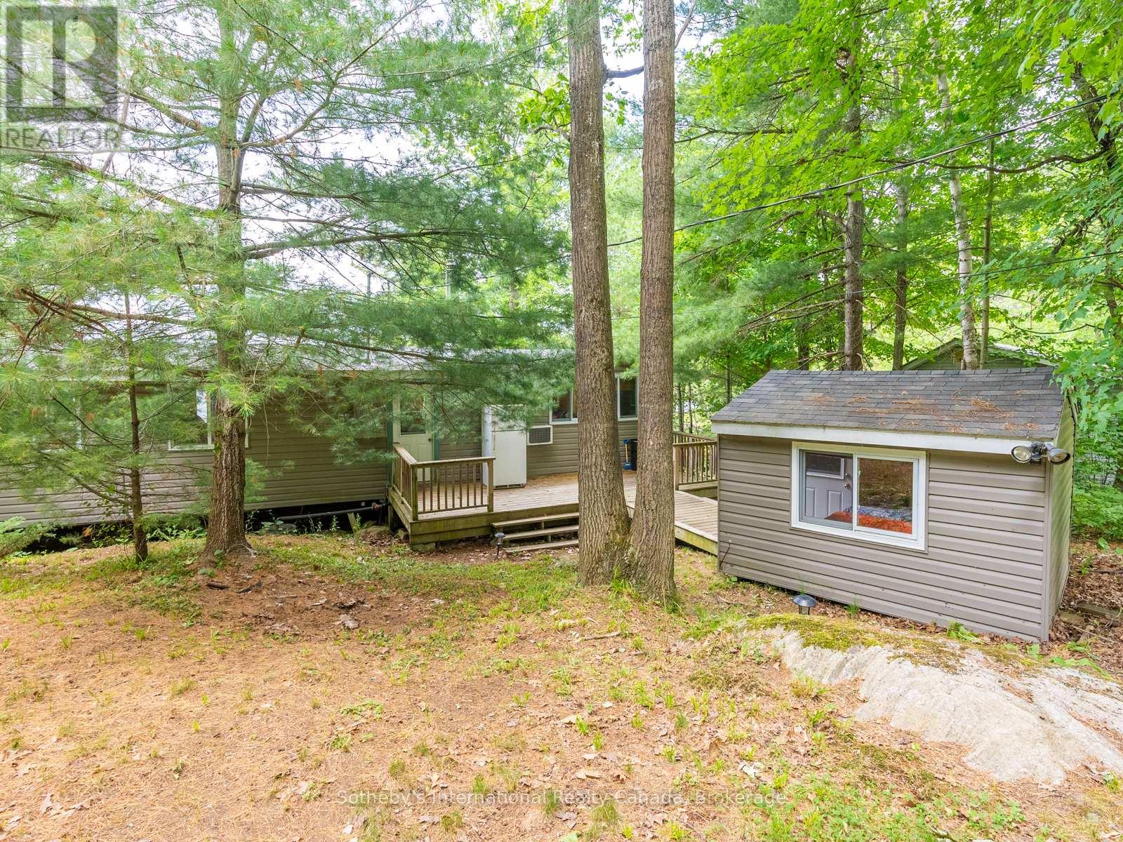 1040 Kahshe Lake, Gravenhurst, Ontario  P0E 1G0 - Photo 21 - X12246033