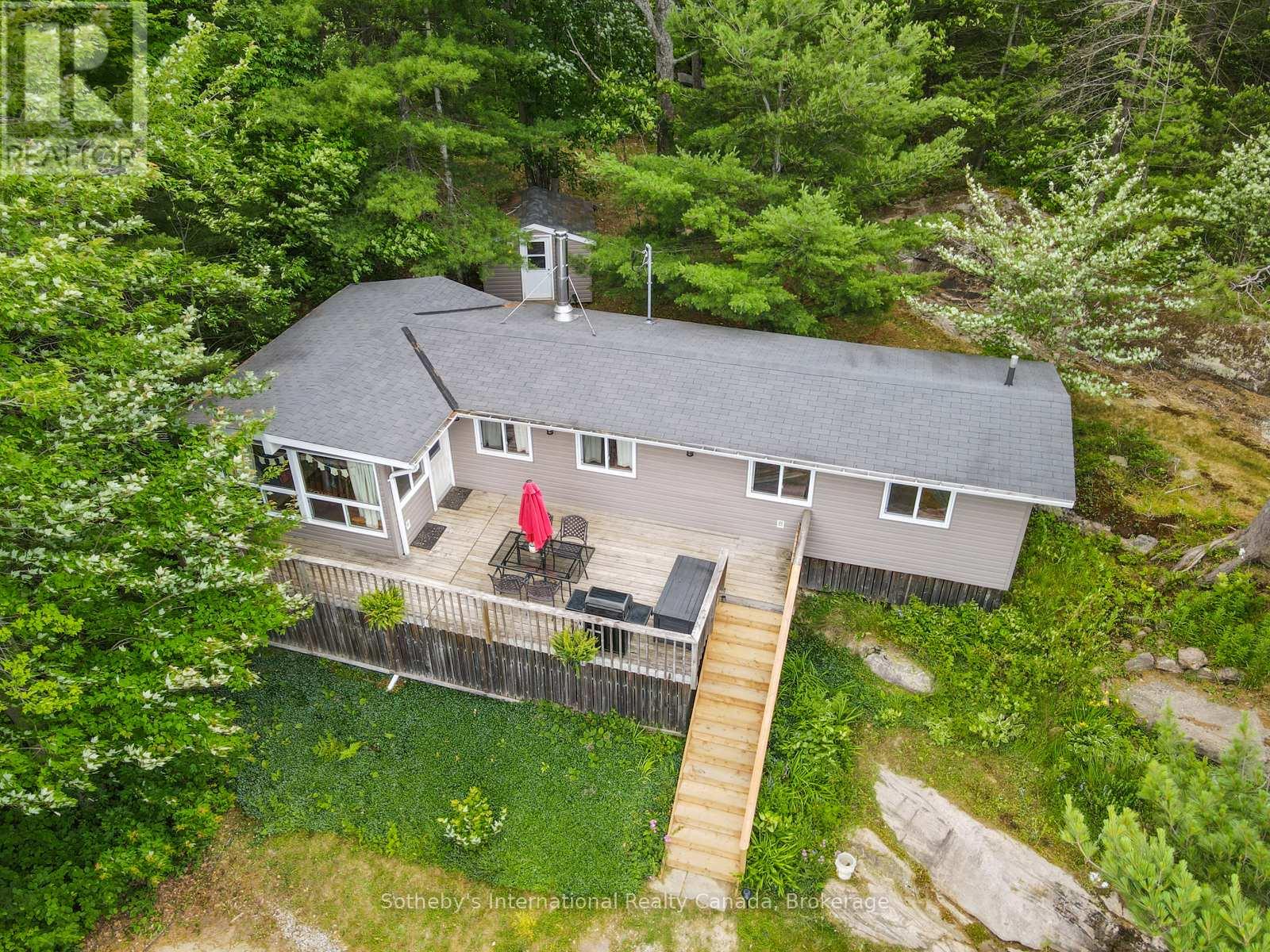 1040 Kahshe Lake, Gravenhurst, Ontario  P0E 1G0 - Photo 3 - X12246033