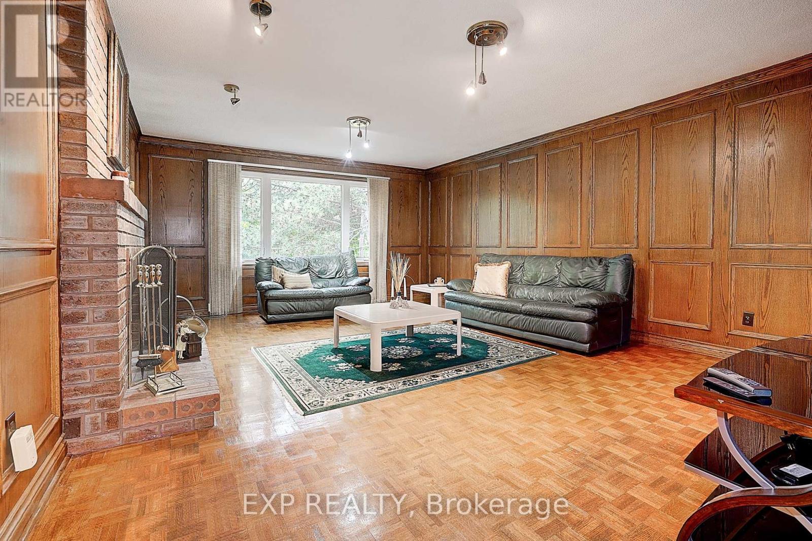 Property at 4458 BATHURST STREET image 4