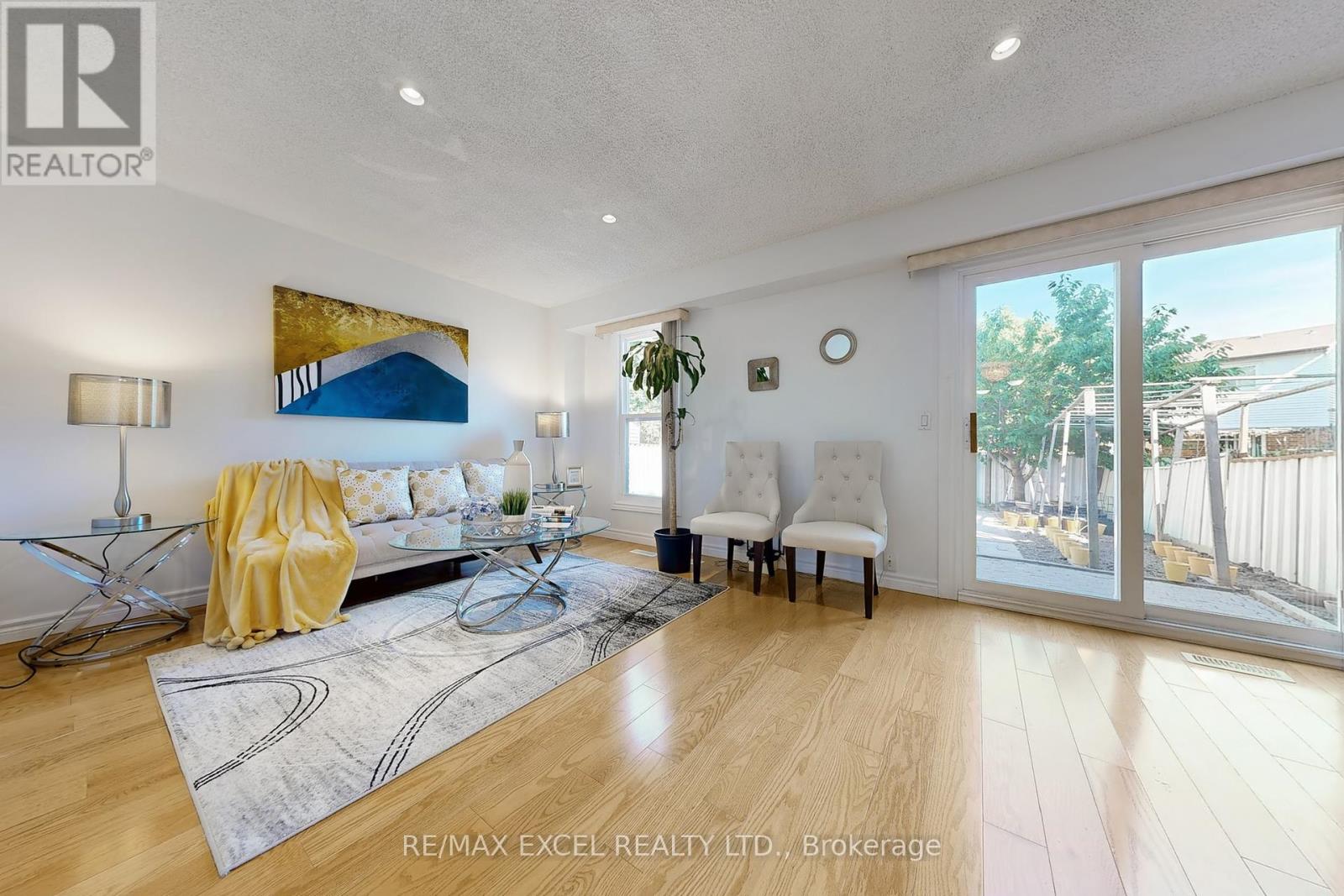 Property at 29 GREEN SPRING DRIVE image 3