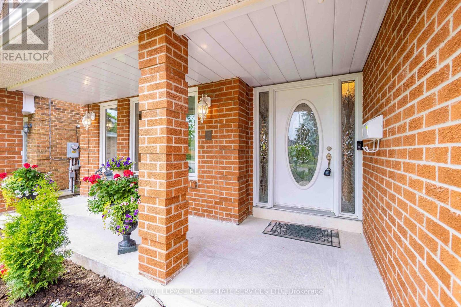 Property at 40 CANMORE BOULEVARD image 5
