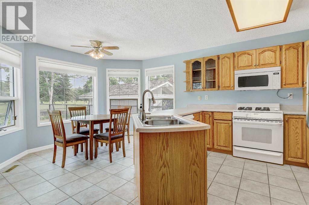 Property at 9428 Wedgewood Drive N image 2