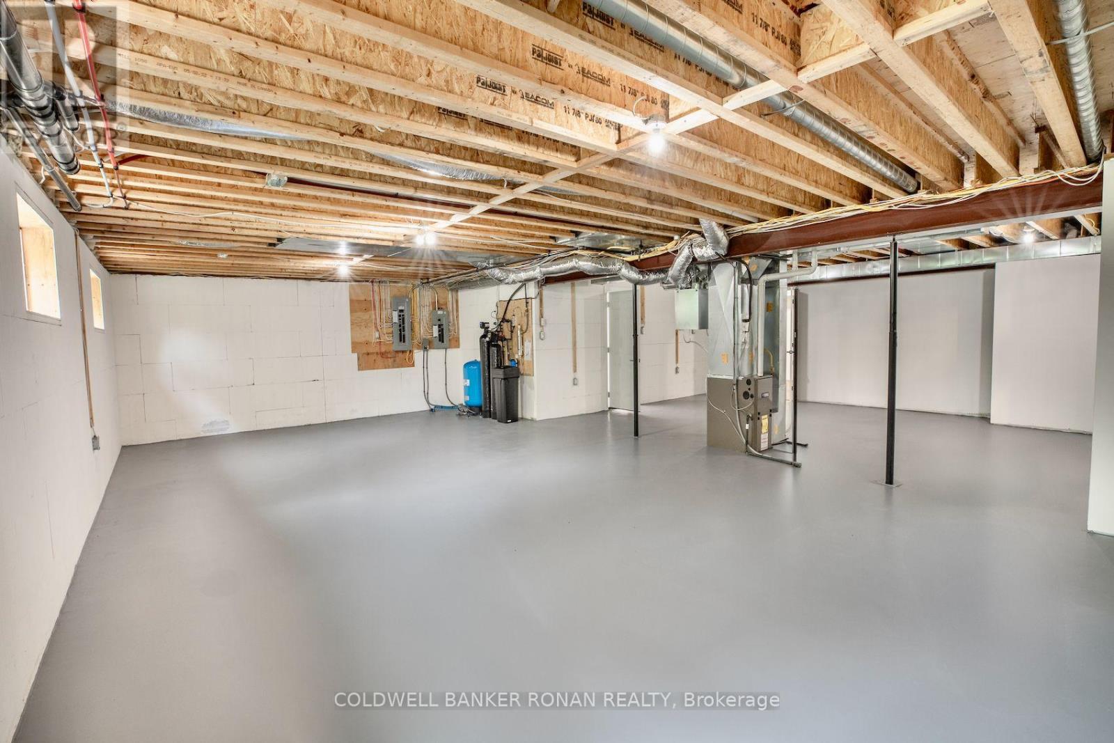 9243 County Road 1, Adjala-Tosorontio, Ontario  L0N 1P0 - Photo 32 - N12246969