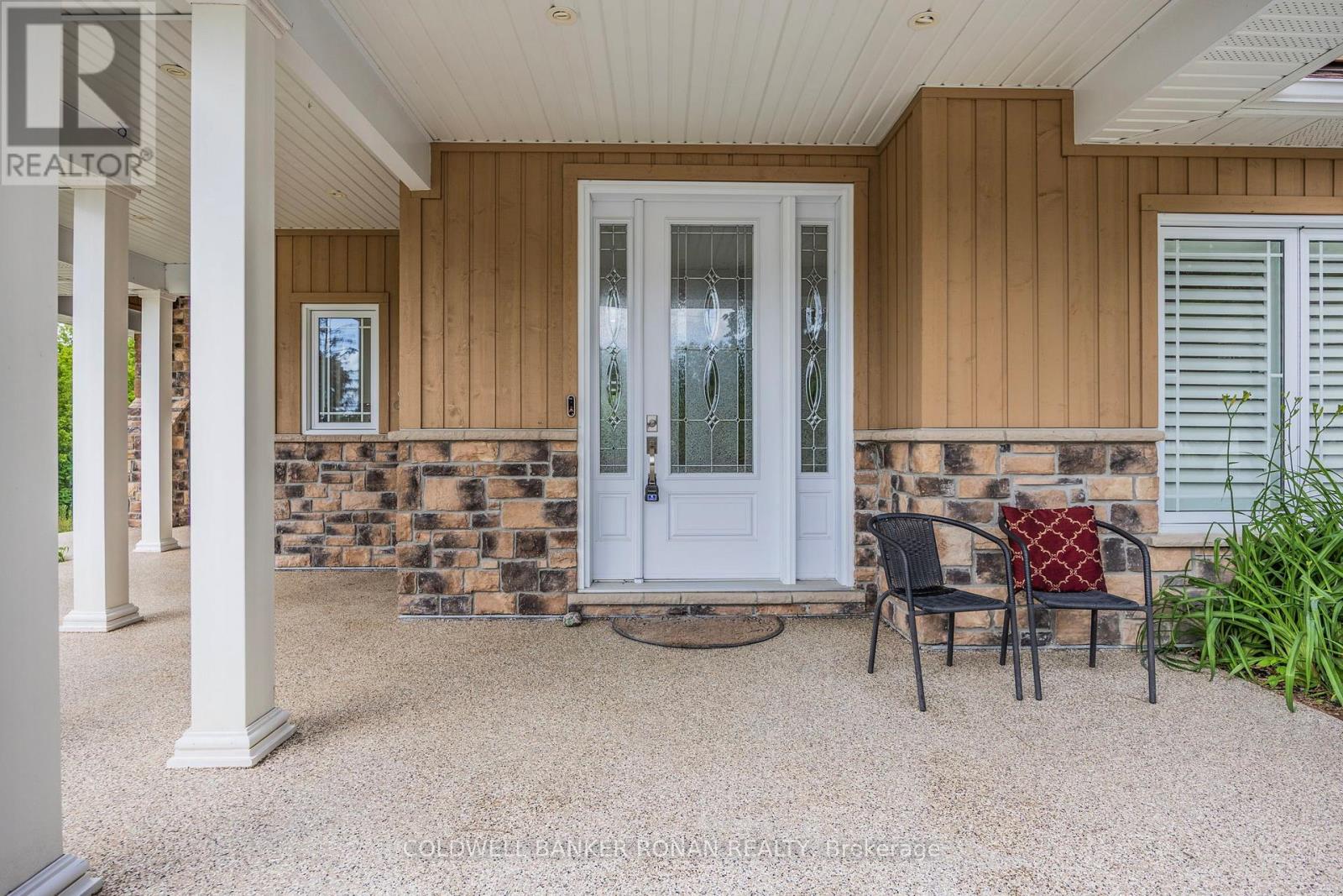 Property at 6298 4TH LINE image 4