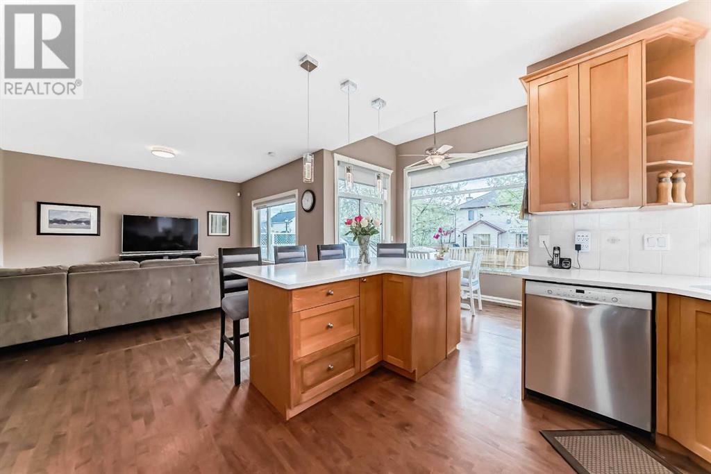 Property at 95 West Lakeview Passage image 4