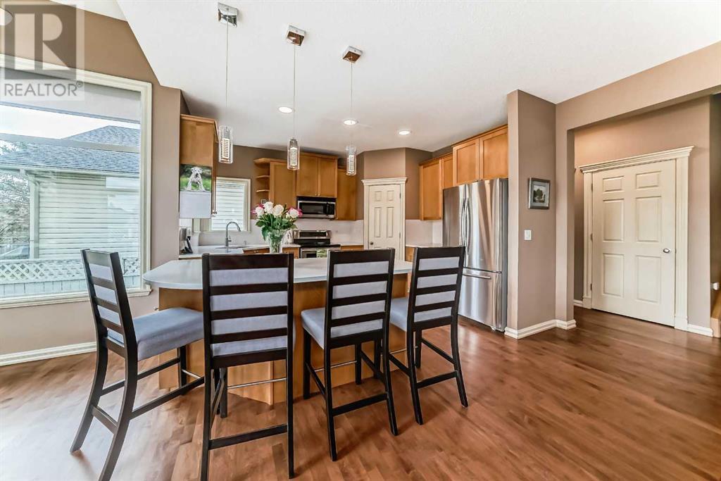 Property at 95 West Lakeview Passage image 5
