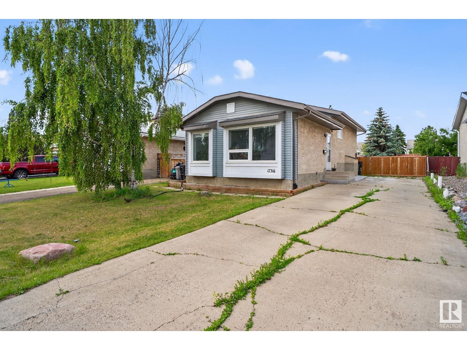 Property at 17316 94A AV NW image 2
