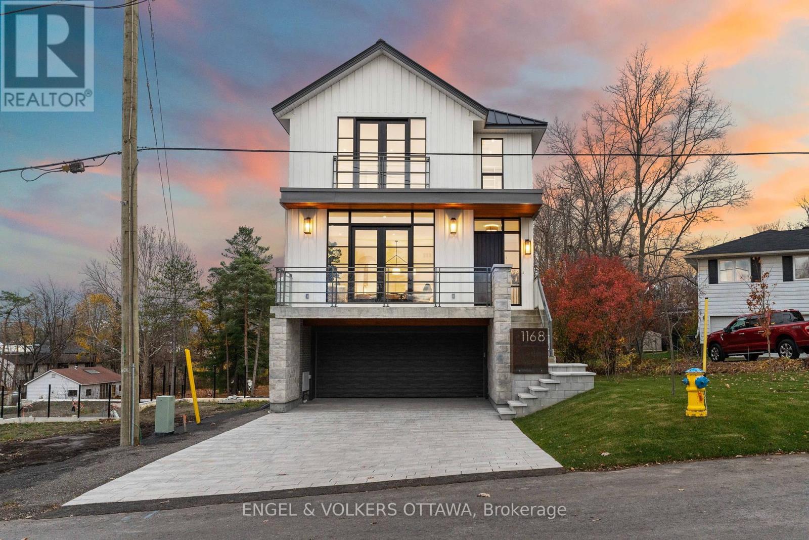 Property at 1168 HIGHCROFT DRIVE image 2