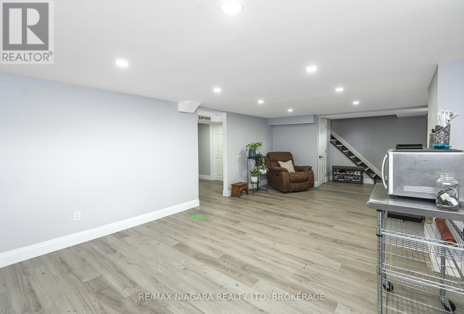574 Broadway Street, Welland (Broadway), Ontario  L3C 5M5 - Photo 24 - X12247244