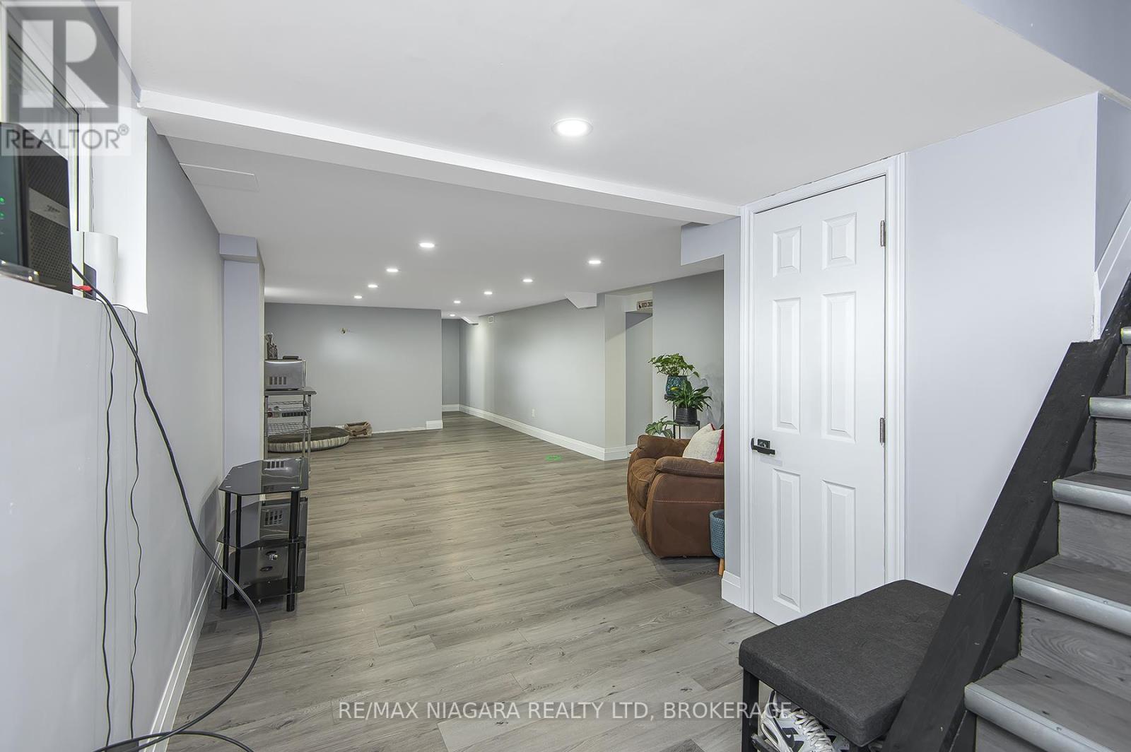 574 Broadway Street, Welland (Broadway), Ontario  L3C 5M5 - Photo 25 - X12247244