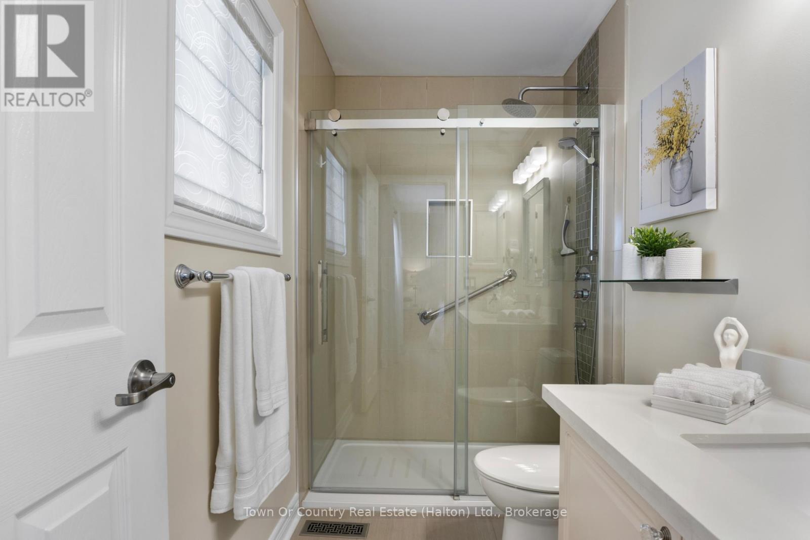 258 Malick Street, Milton, Ontario  L9T 5X1 - Photo 16 - W12247226