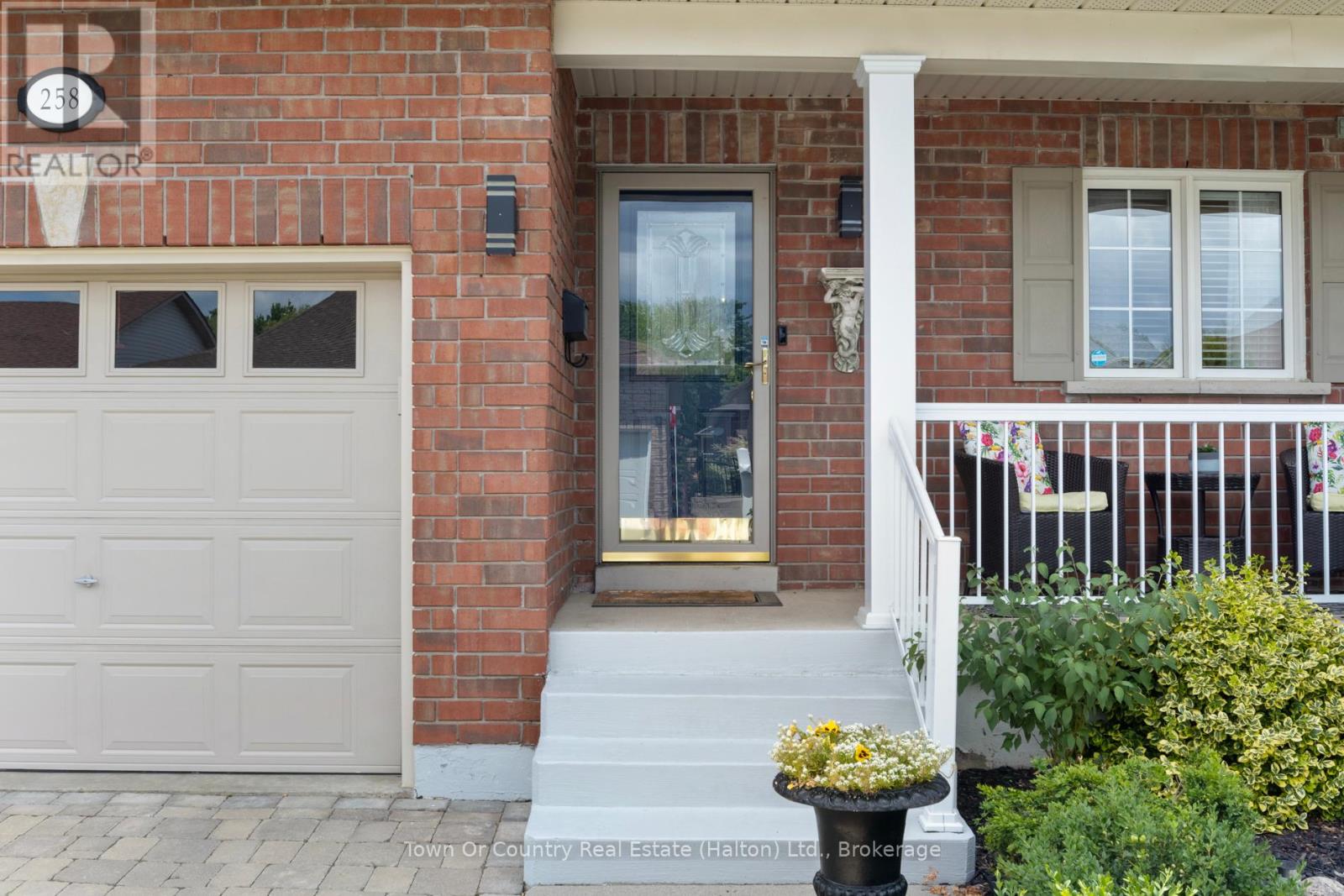 Property at 258 MALICK STREET image 4