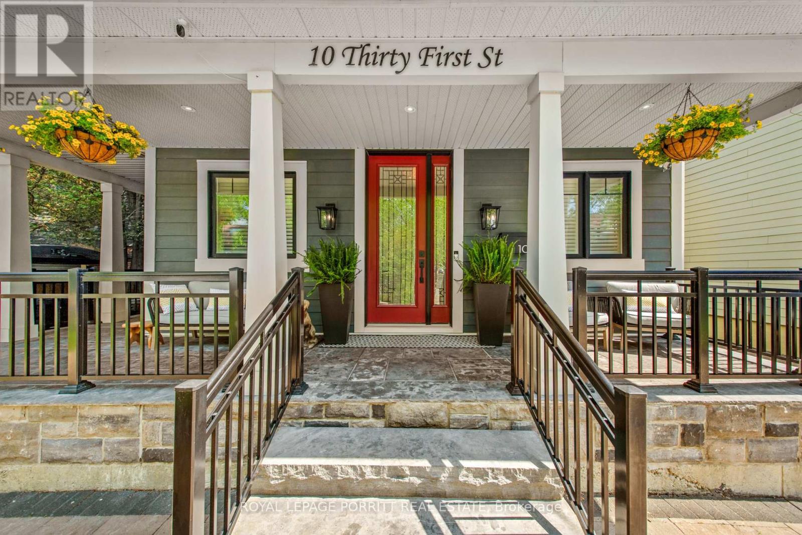 Property at 10 THIRTY FIRST STREET image 2