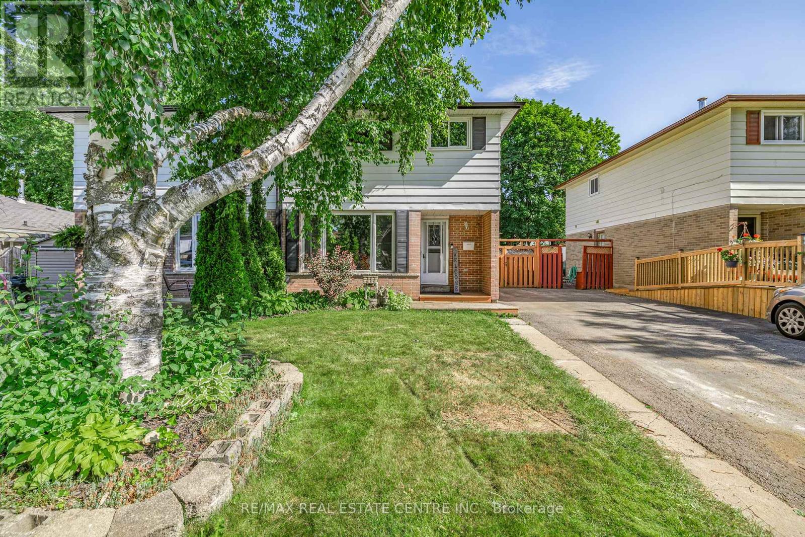 Property at 24 CARLTON DRIVE image 2