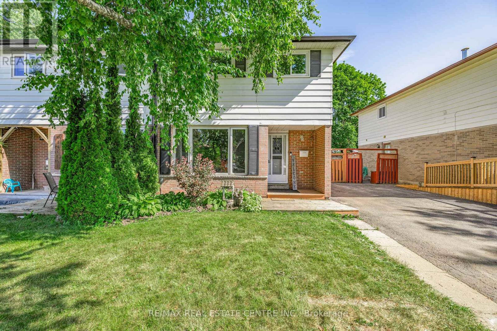 Property at 24 CARLTON DRIVE image 4