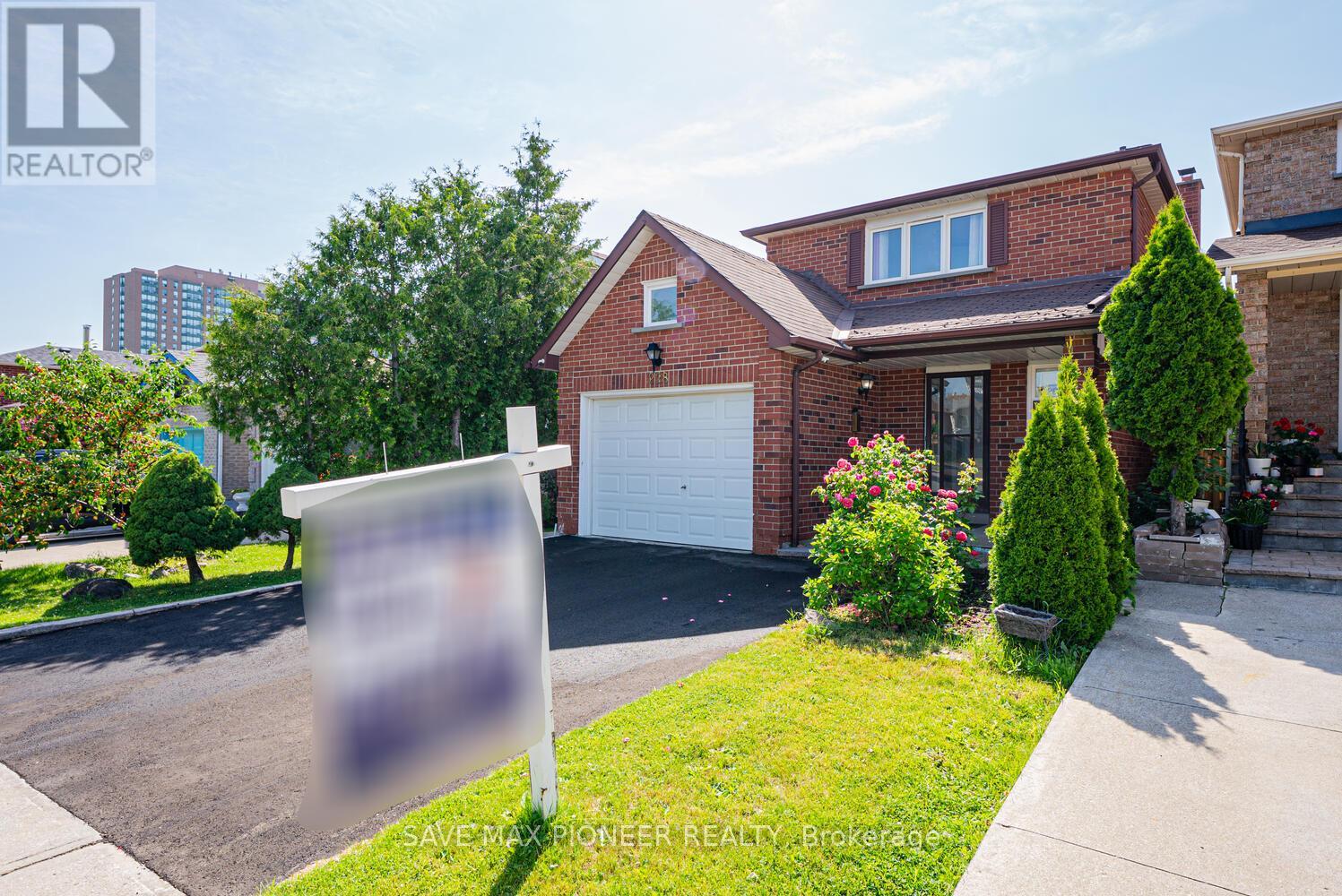 Property at 228 LECH WALESA DRIVE image 2