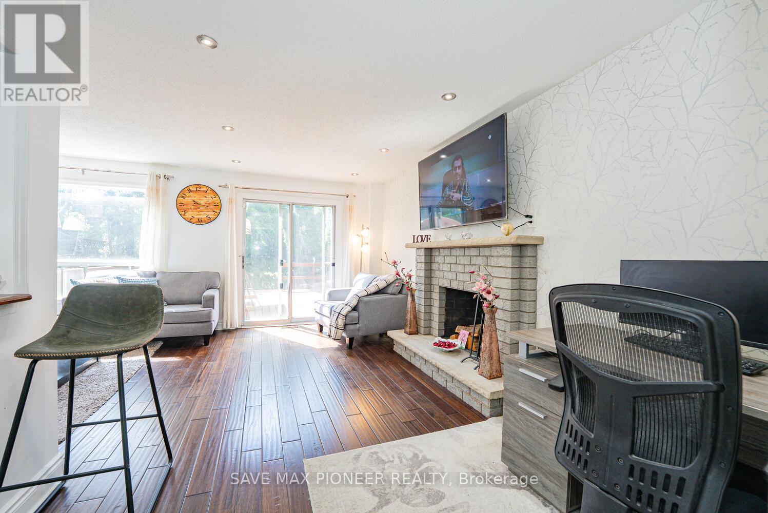 Property at 228 LECH WALESA DRIVE image 5