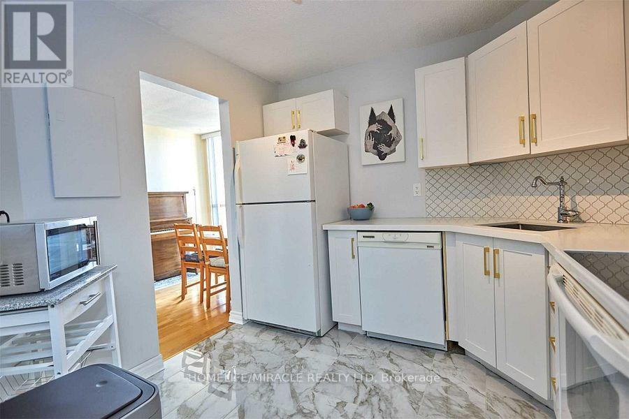 1803 - 41 Markbrook Lane, Toronto, Ontario  M9V 5E6 - Photo 15 - W12247128