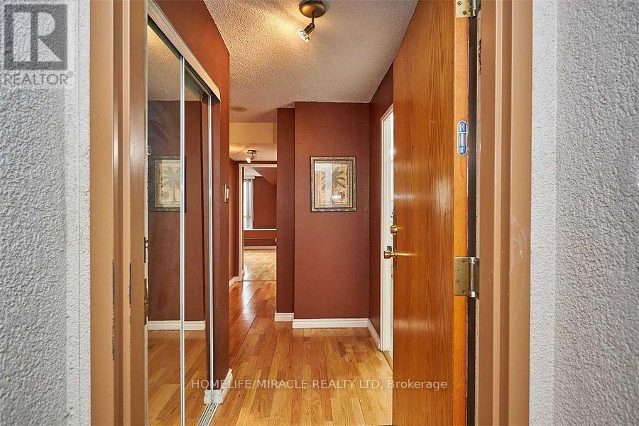 1803 - 41 Markbrook Lane, Toronto, Ontario  M9V 5E6 - Photo 4 - W12247128