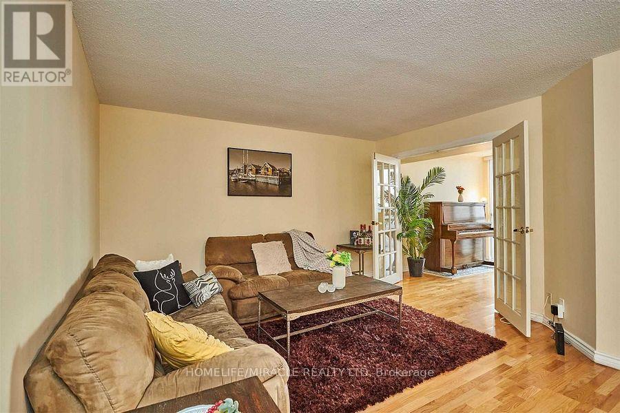 1803 - 41 Markbrook Lane, Toronto, Ontario  M9V 5E6 - Photo 6 - W12247128
