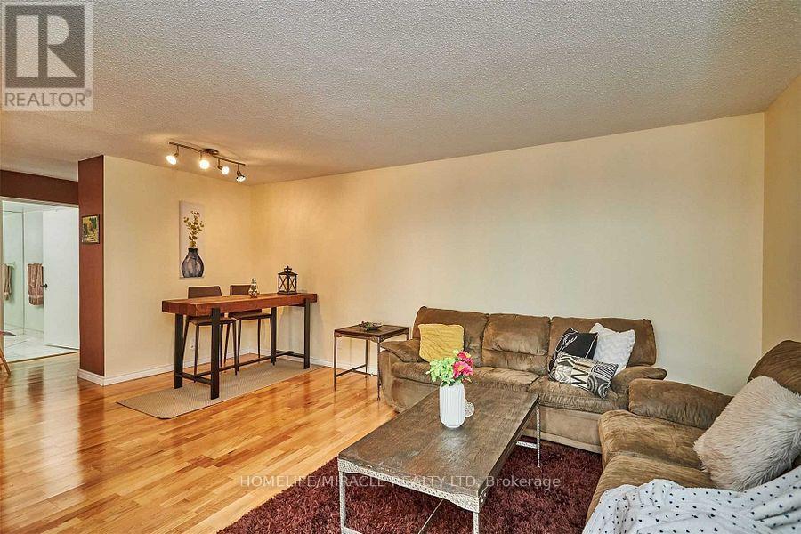 1803 - 41 Markbrook Lane, Toronto, Ontario  M9V 5E6 - Photo 7 - W12247128