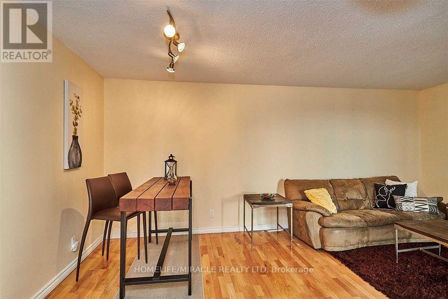 1803 - 41 Markbrook Lane, Toronto, Ontario  M9V 5E6 - Photo 8 - W12247128