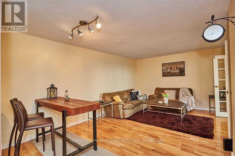 1803 - 41 Markbrook Lane, Toronto, Ontario  M9V 5E6 - Photo 9 - W12247128
