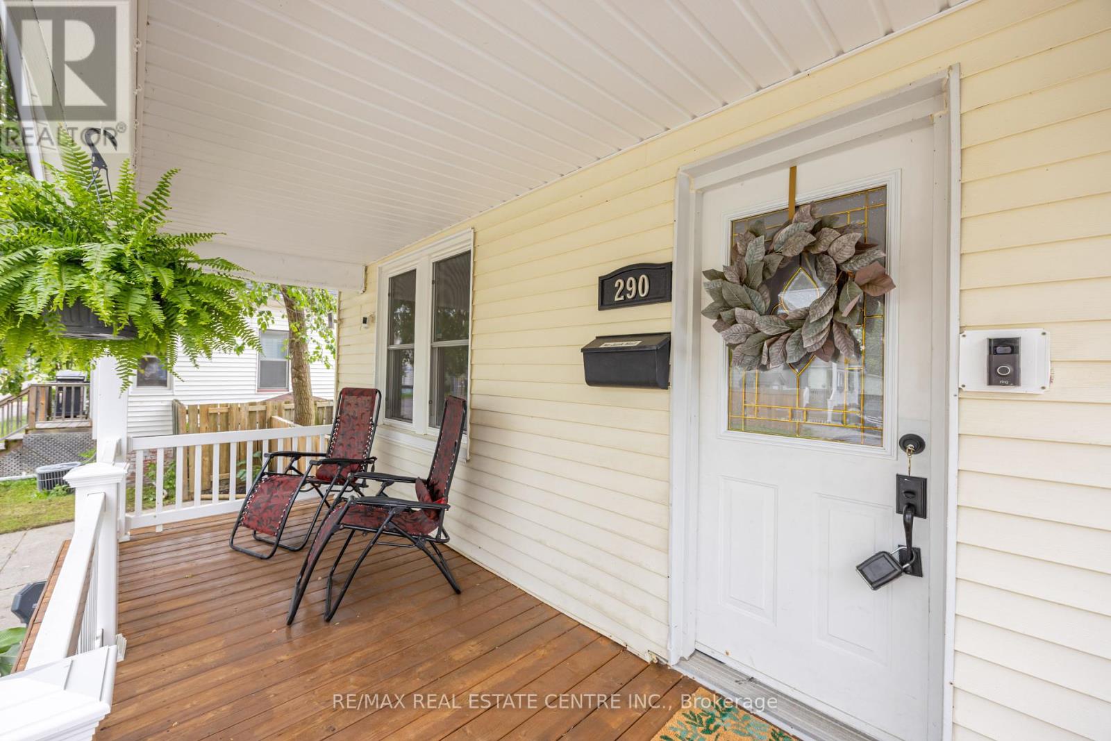 Property at 290 CROMWELL STREET image 5
