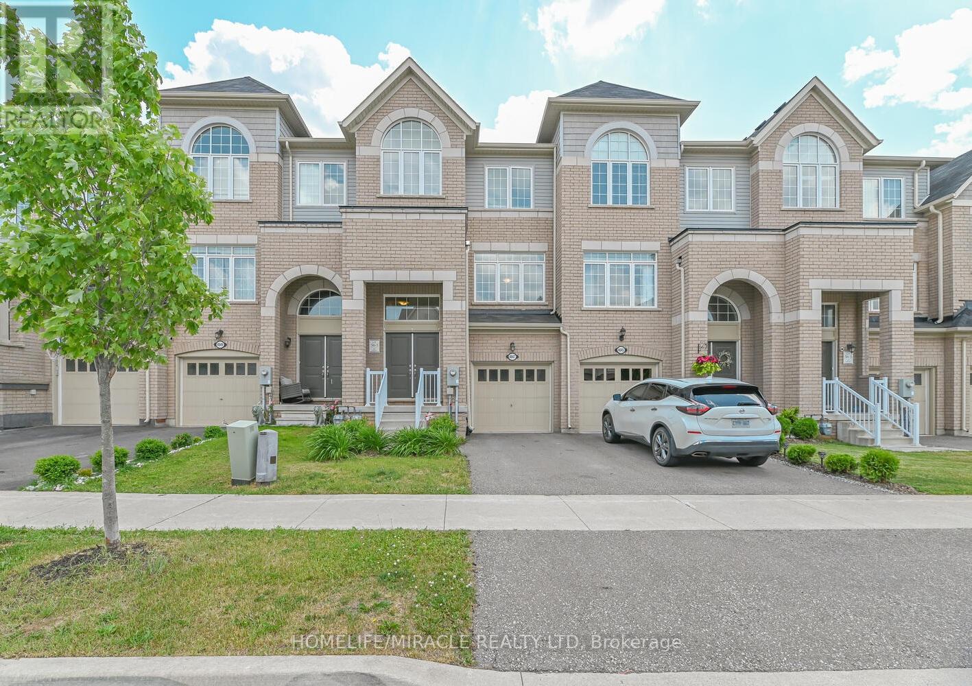 4047 Maitland Street, Lincoln, Ontario  L3J 0R6 - Photo 3 - X12246995