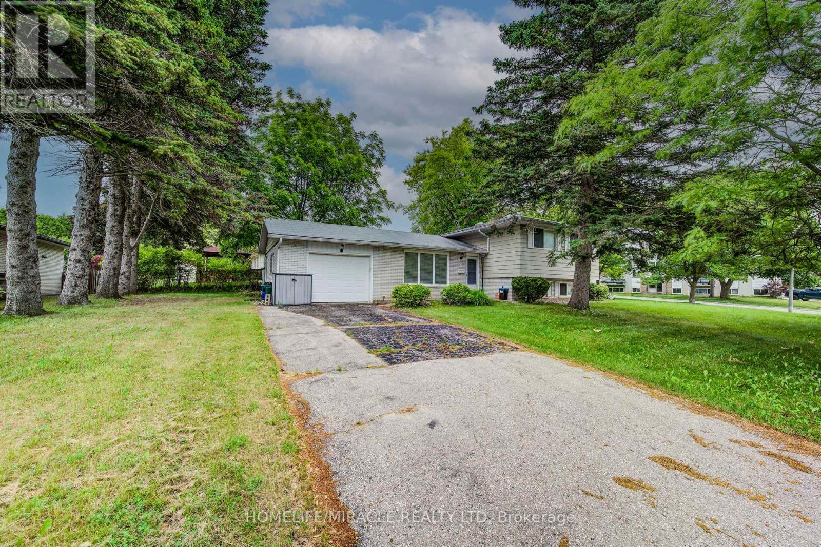 Property at 262 NORTHCREST PLACE image 2