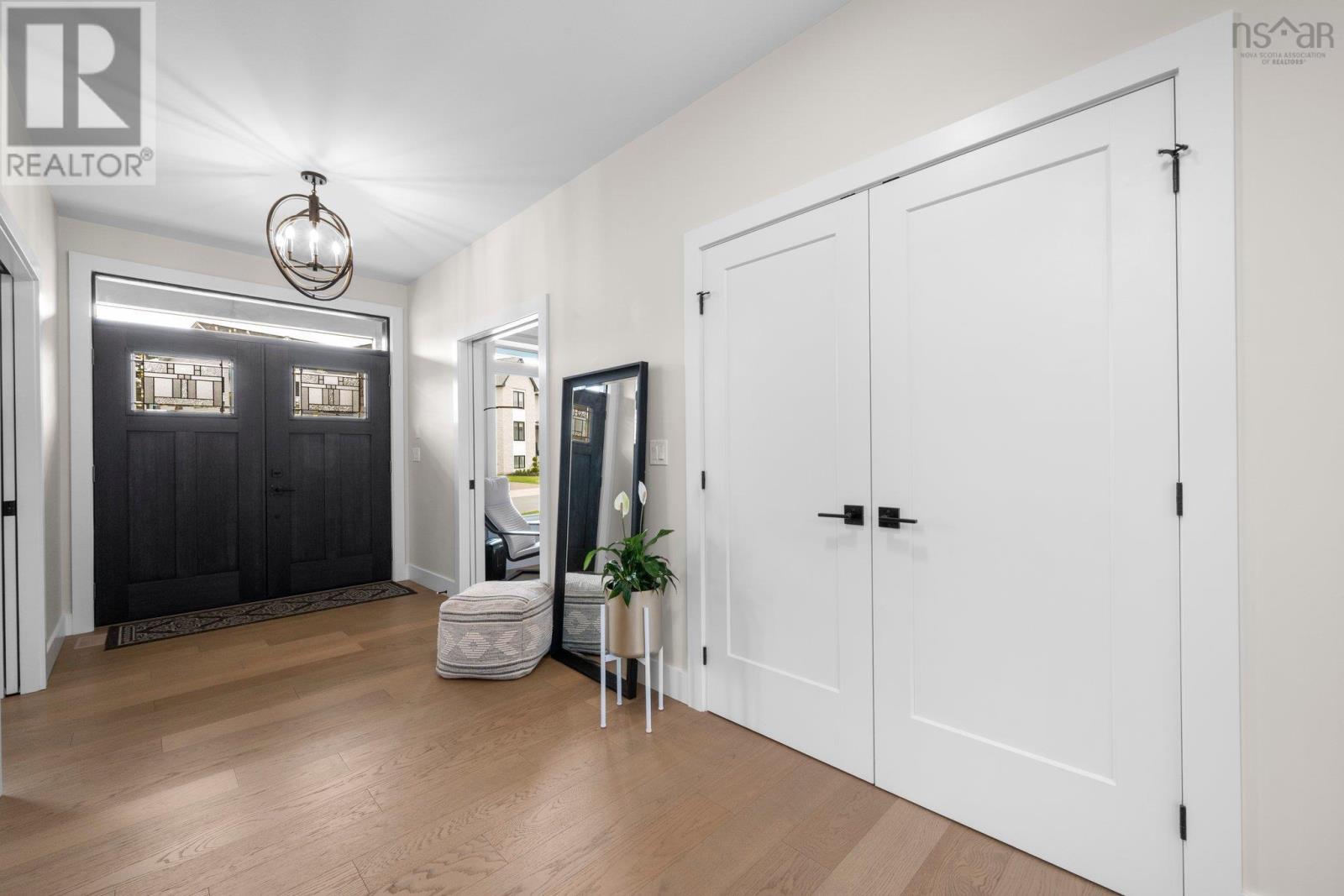 Property at 33 Cairnstone Lane image 3
