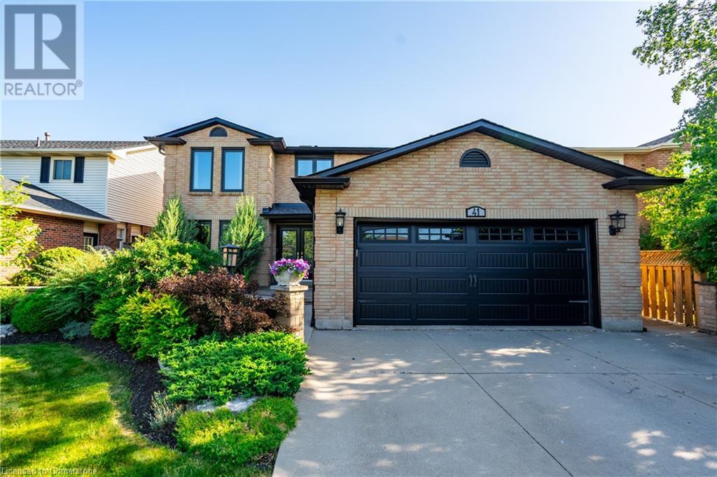 Property at 41 HEARTHSIDE Crescent image 3
