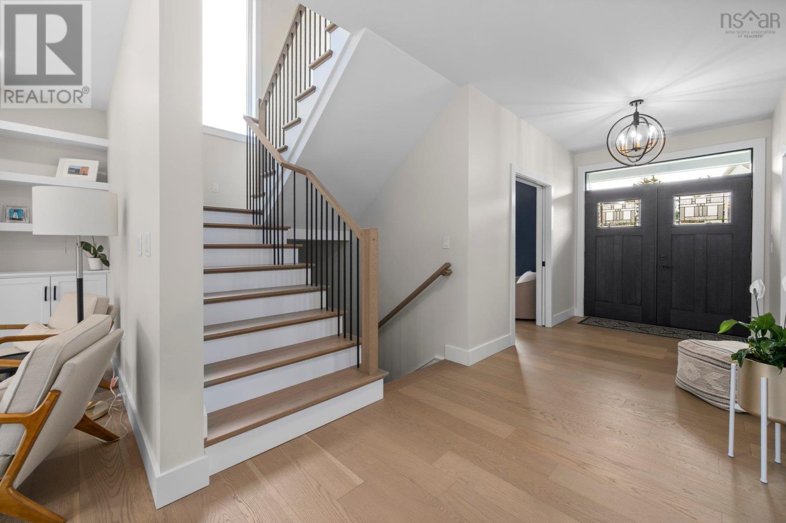 Property at 33 Cairnstone Lane image 2