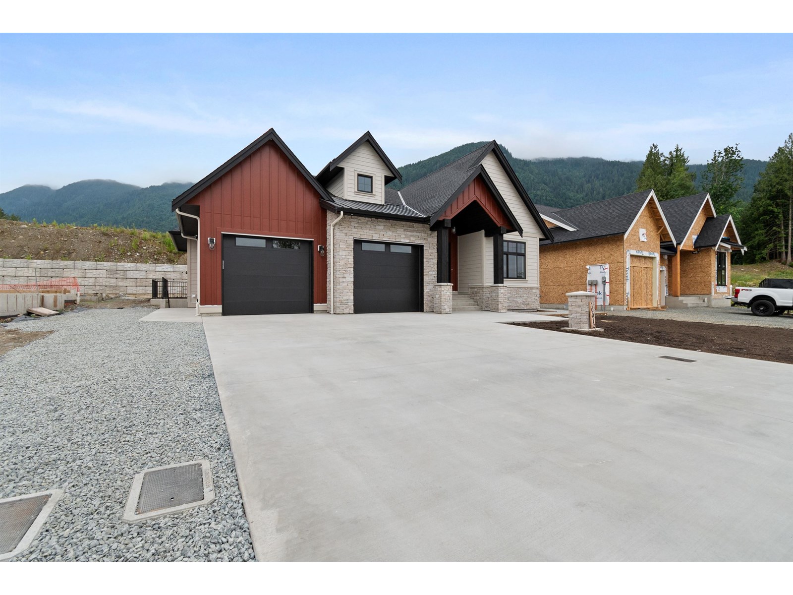 Property at 10012 TRILLIUM WAY image 2