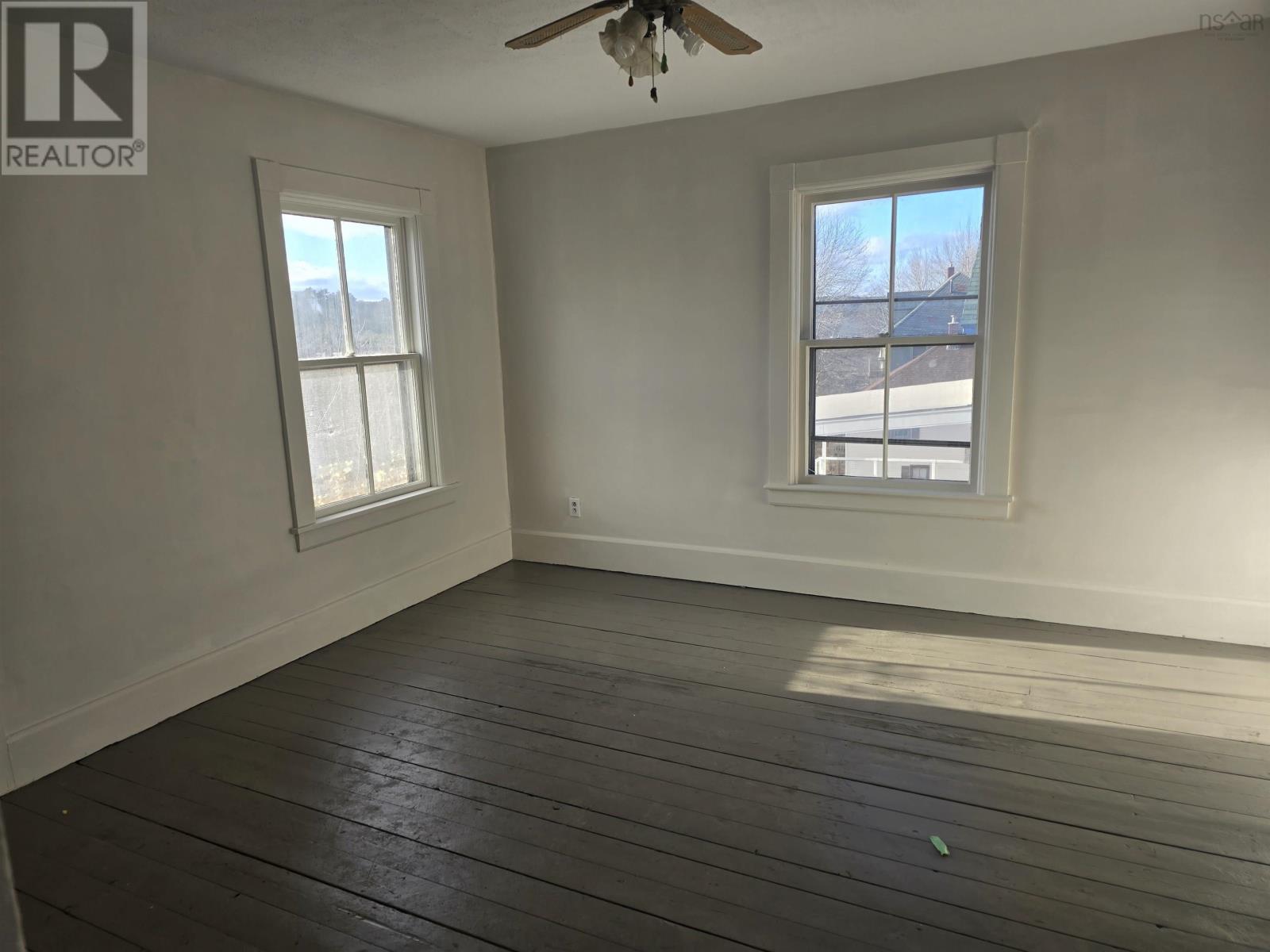 63 Elm Street, Bridgewater, Nova Scotia  B4V 2V5 - Photo 19 - 202512438