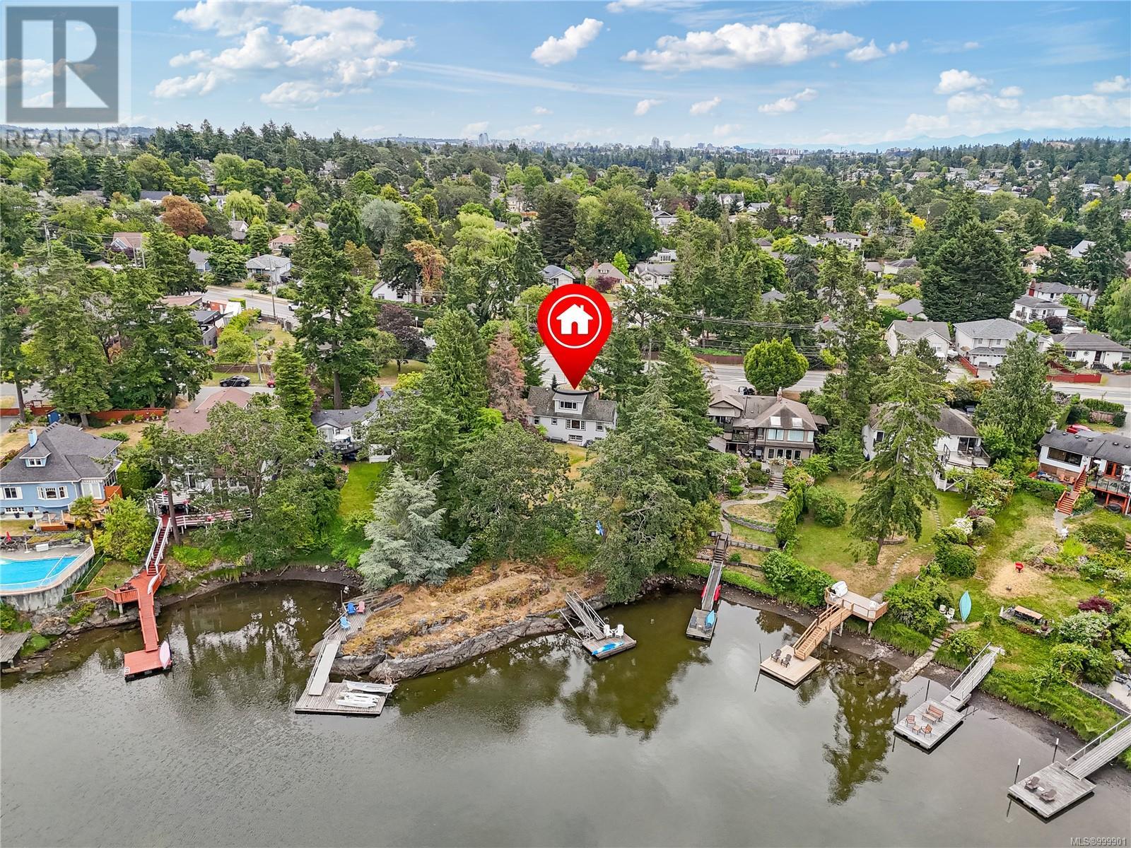 Property at 2868 Glenwood Ave image 3