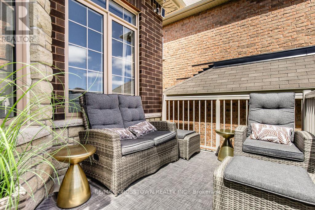 Property at 27 MUIRFIELD DRIVE image 4