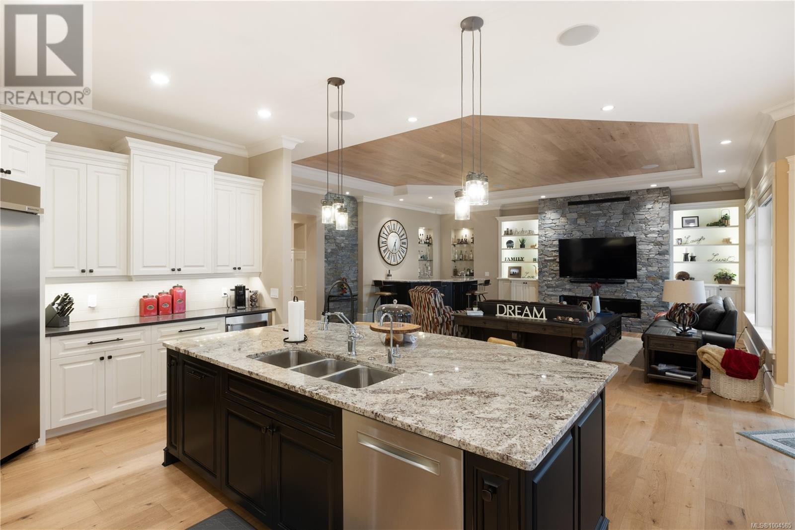 5191 Santa Clara Ave, Saanich, British Columbia  V8Y 1W5 - Photo 20 - 1004585