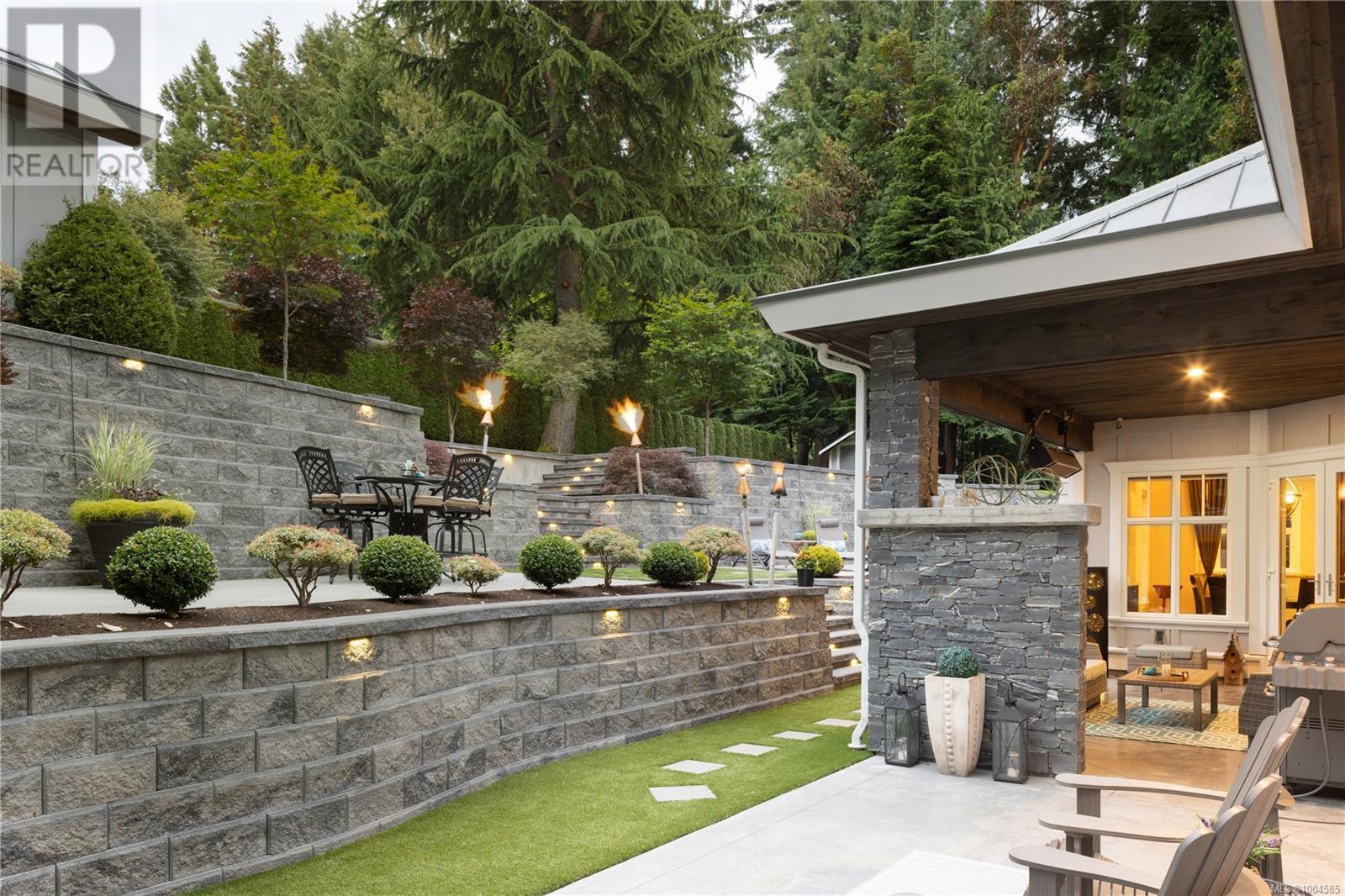 5191 Santa Clara Ave, Saanich, British Columbia  V8Y 1W5 - Photo 3 - 1004585