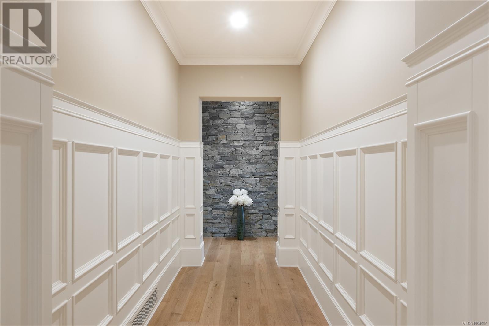 5191 Santa Clara Ave, Saanich, British Columbia  V8Y 1W5 - Photo 31 - 1004585
