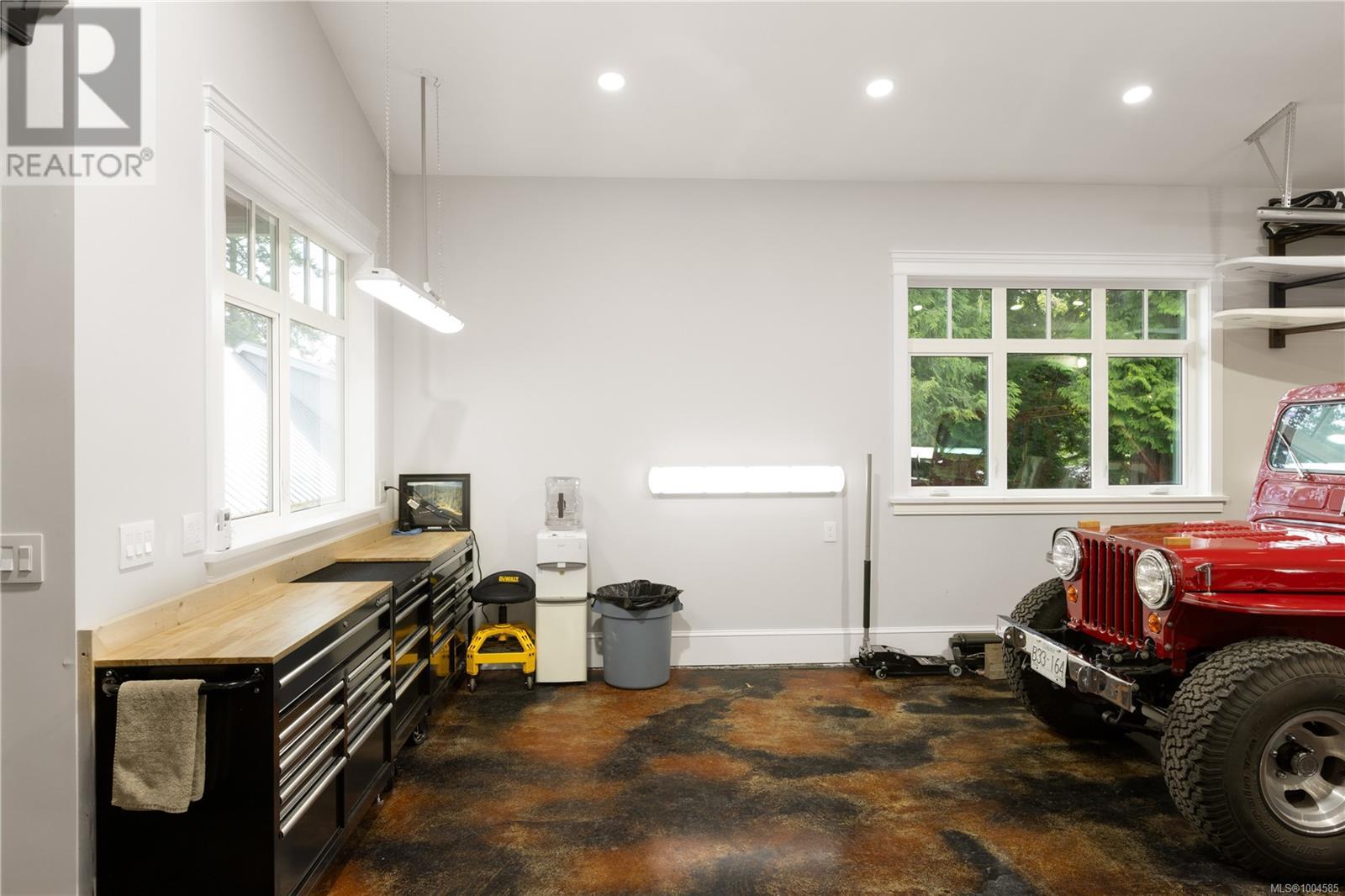 5191 Santa Clara Ave, Saanich, British Columbia  V8Y 1W5 - Photo 38 - 1004585