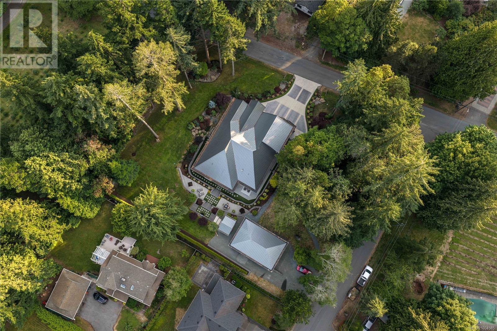 5191 Santa Clara Ave, Saanich, British Columbia  V8Y 1W5 - Photo 50 - 1004585