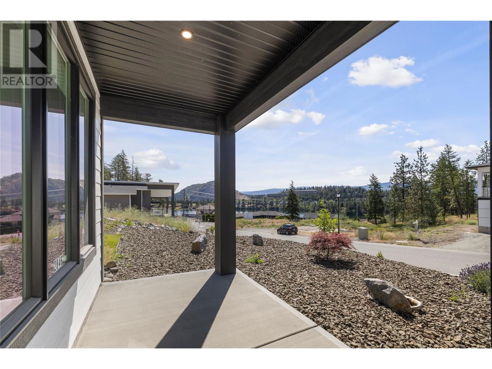 2846 Canyon Crest Drive West Kelowna Photo 4