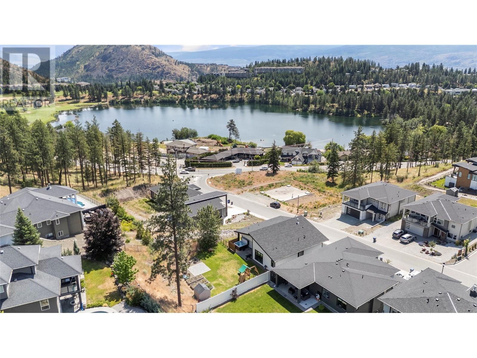 2846 Canyon Crest Drive West Kelowna Photo 2
