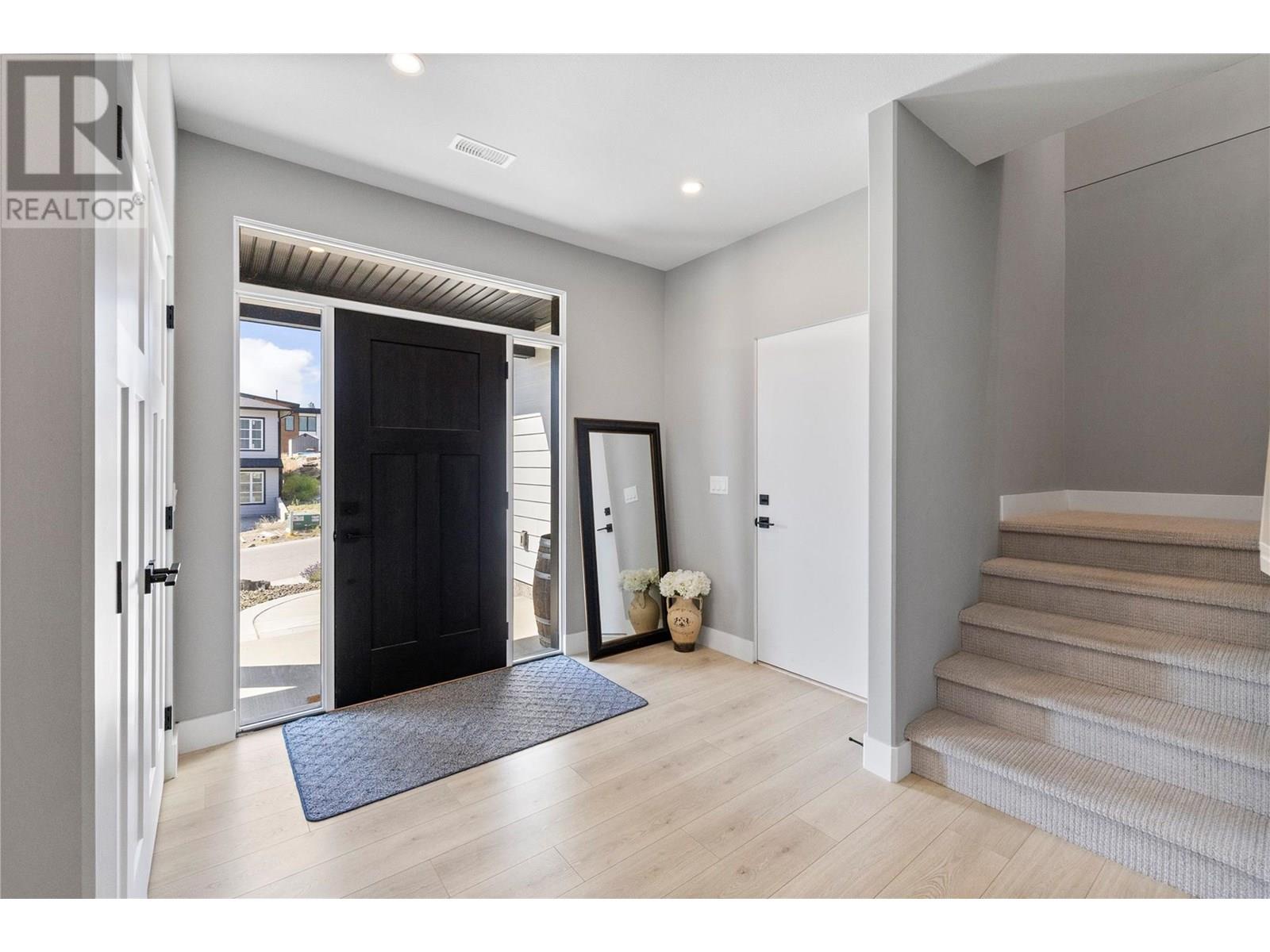2846 Canyon Crest Drive West Kelowna Photo 5