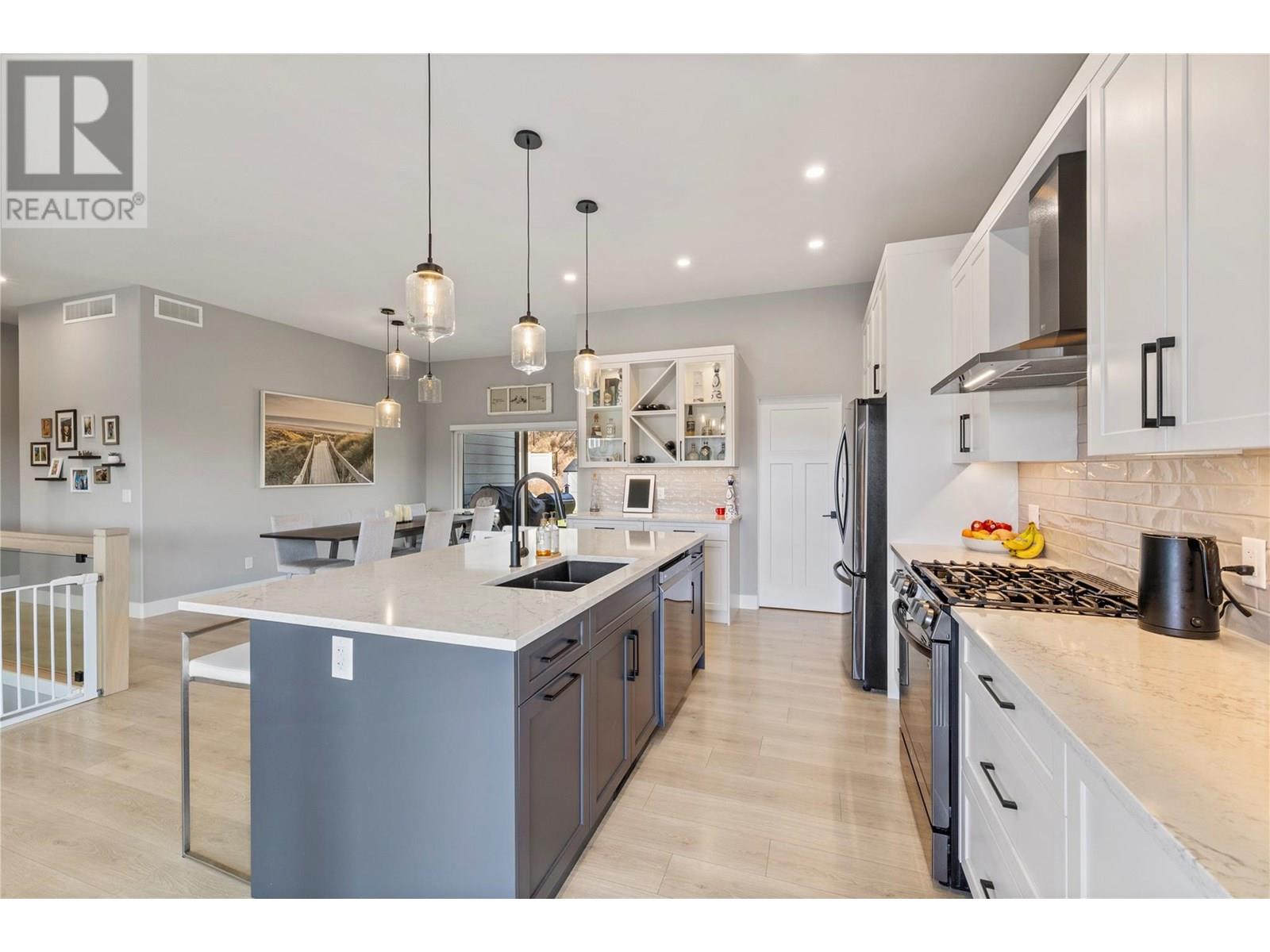 2846 Canyon Crest Drive West Kelowna Photo 16