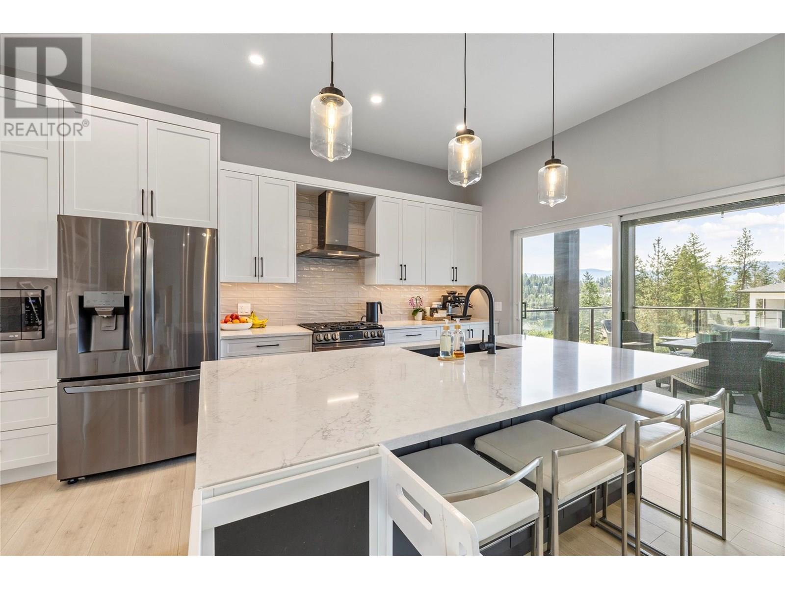 2846 Canyon Crest Drive West Kelowna Photo 13